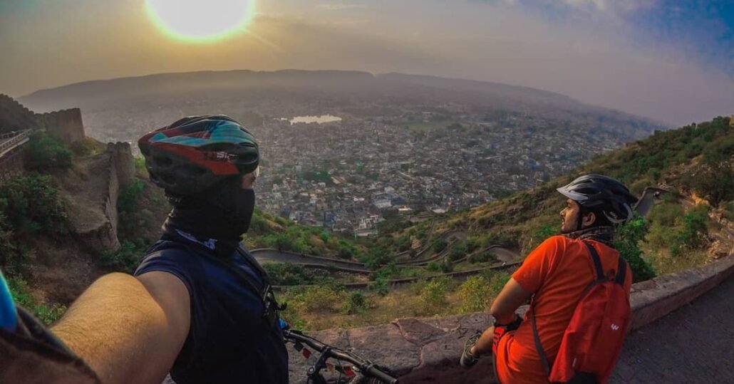 The cobbled pathway from the old city to Nahargarh fort
